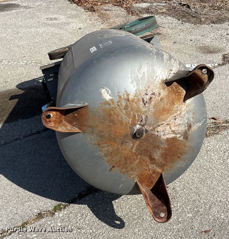 image for item FB8588 Air compressor