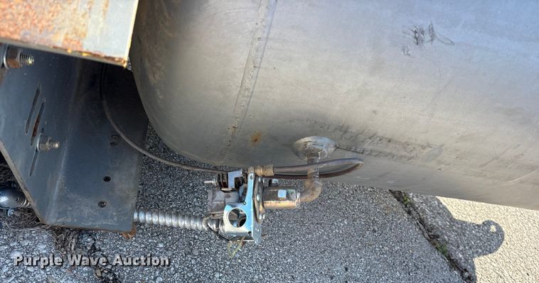 image for item FB8588 Air compressor