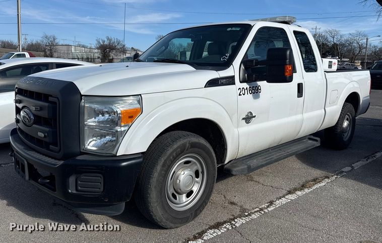 image for item FB8594 2016 Ford F250 Super Duty XL Ext. Cab pickup truck