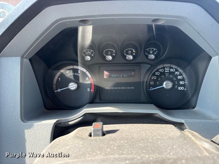 image for item FB8594 2016 Ford F250 Super Duty XL Ext. Cab pickup truck