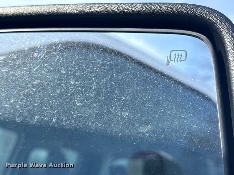 image for item FB8594 2016 Ford F250 Super Duty XL Ext. Cab pickup truck