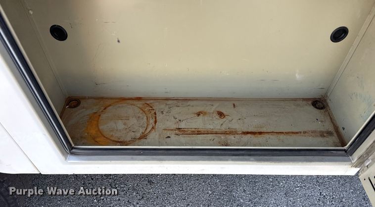 image for item FB8595 2012 Ford F250 Super Duty XL Ext. Cab utility bed pickup truck