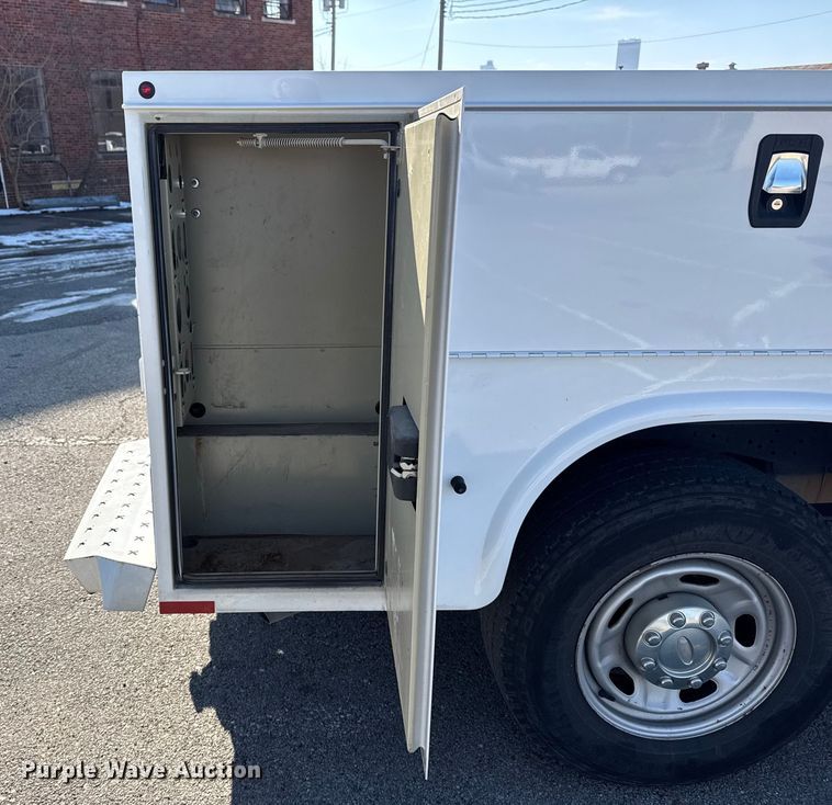 image for item FB8595 2012 Ford F250 Super Duty XL Ext. Cab utility bed pickup truck