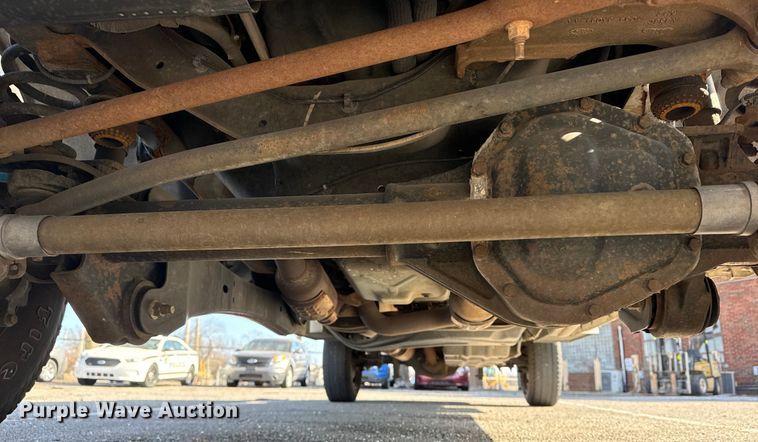 image for item FB8595 2012 Ford F250 Super Duty XL Ext. Cab utility bed pickup truck