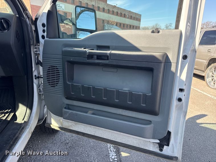 image for item FB8595 2012 Ford F250 Super Duty XL Ext. Cab utility bed pickup truck