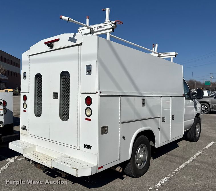 image for item FB8596 2012 Ford E350 Super Duty utility van