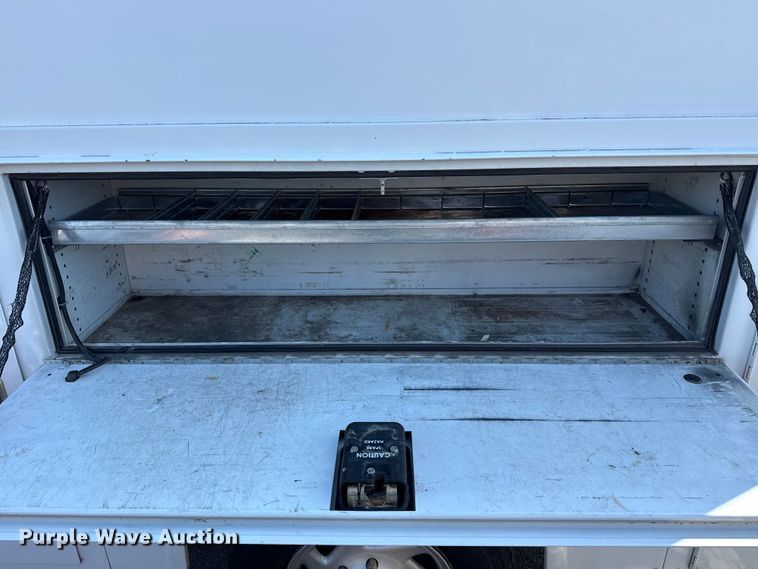 image for item FB8596 2012 Ford E350 Super Duty utility van