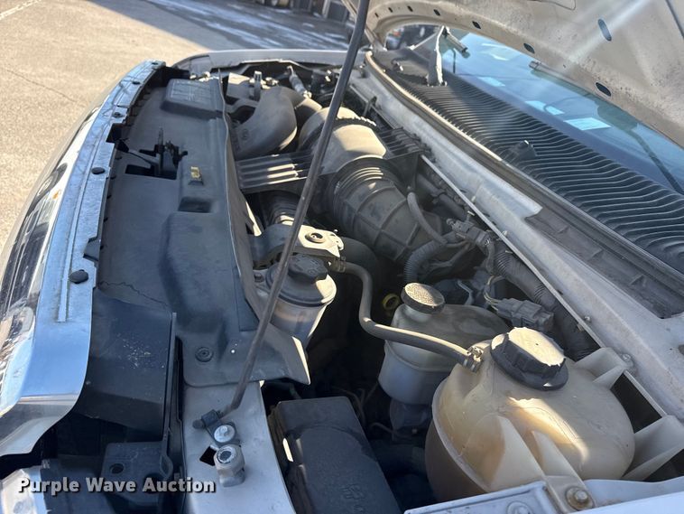 image for item FB8596 2012 Ford E350 Super Duty utility van