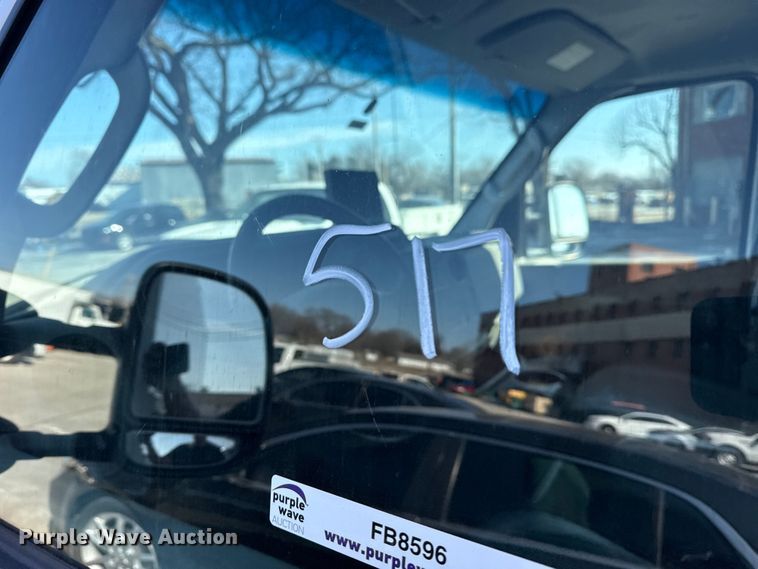 image for item FB8596 2012 Ford E350 Super Duty utility van