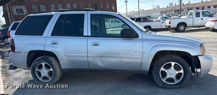 image for item FB8598 2008 Chevrolet Trailblazer SUV