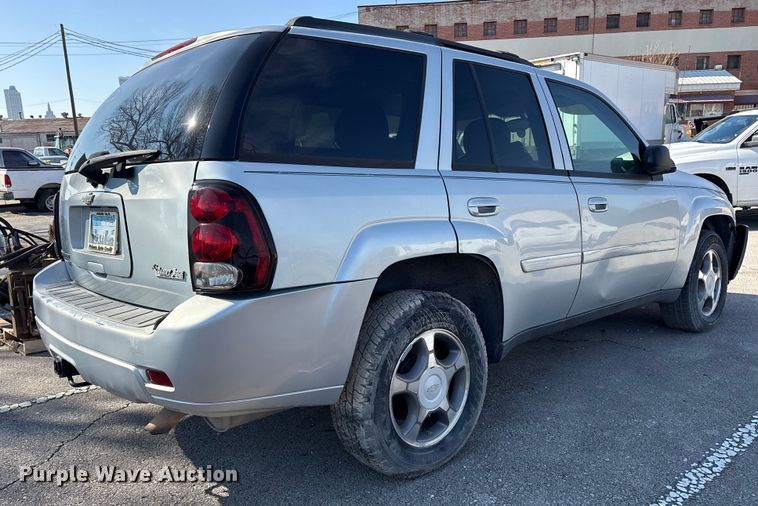 image for item FB8598 2008 Chevrolet Trailblazer SUV