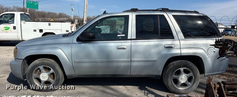 image for item FB8598 2008 Chevrolet Trailblazer SUV