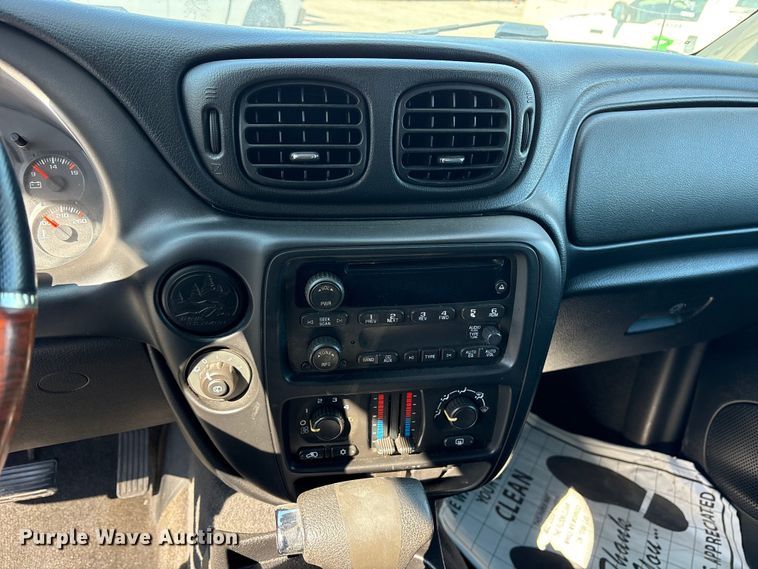 image for item FB8598 2008 Chevrolet Trailblazer SUV