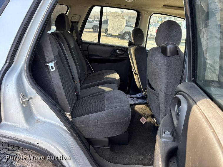 image for item FB8598 2008 Chevrolet Trailblazer SUV