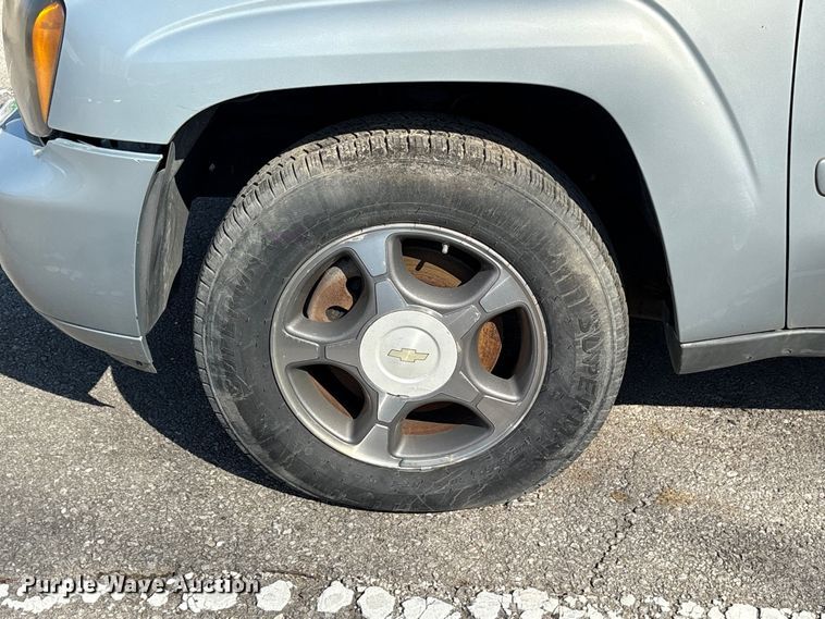 image for item FB8598 2008 Chevrolet Trailblazer SUV