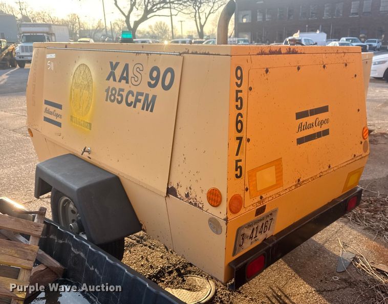 image for item FB8599 1995 Atlas Cooco XAS99JD air compressor