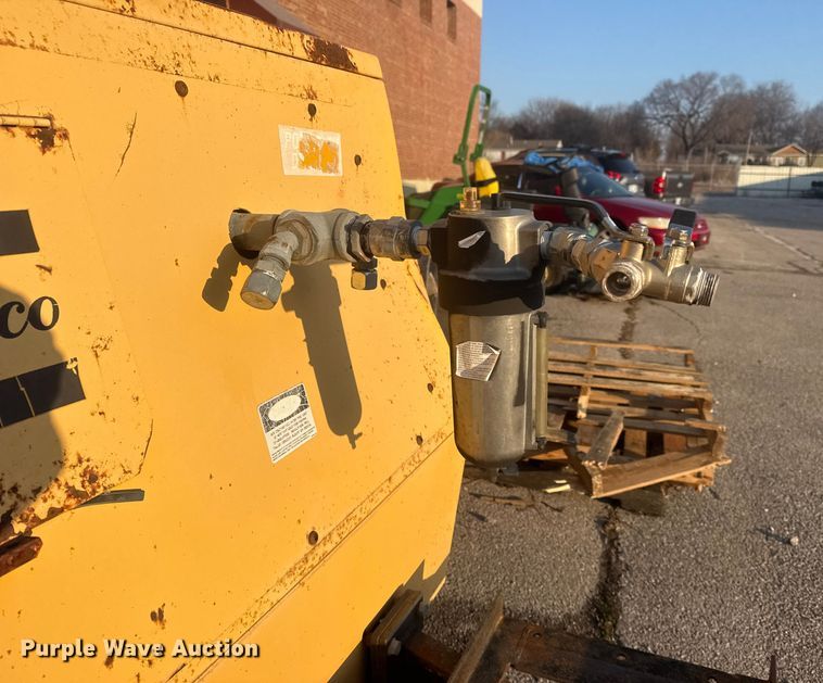 image for item FB8599 1995 Atlas Cooco XAS99JD air compressor