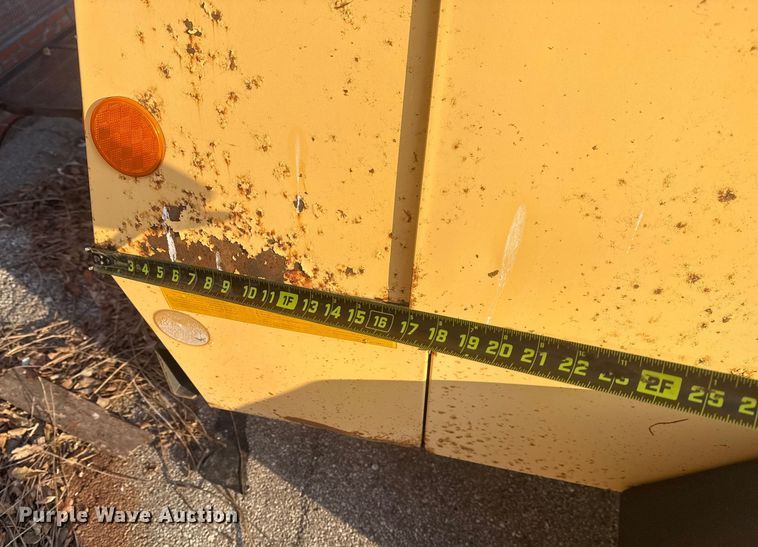 image for item FB8599 1995 Atlas Cooco XAS99JD air compressor