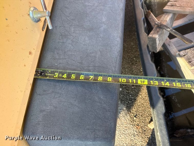 image for item FB8599 1995 Atlas Cooco XAS99JD air compressor