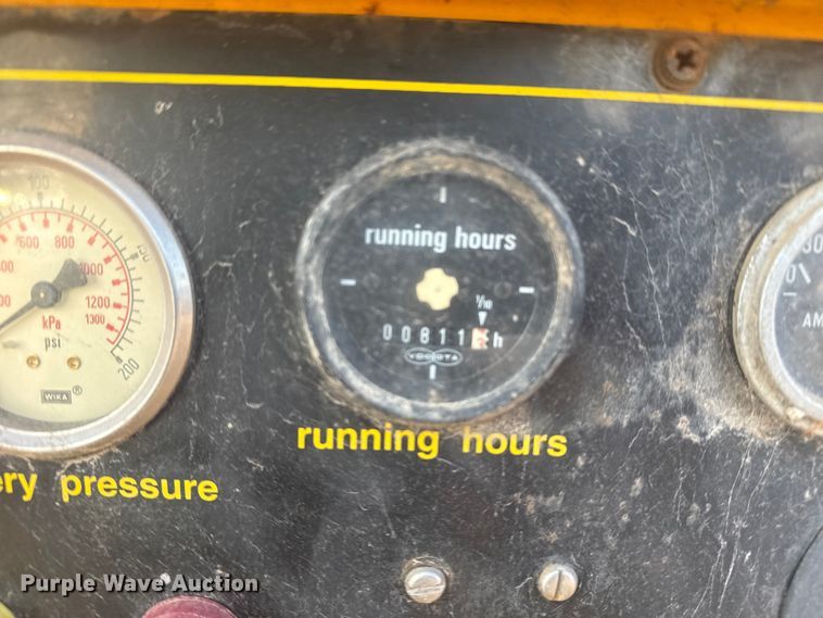 image for item FB8599 1995 Atlas Cooco XAS99JD air compressor