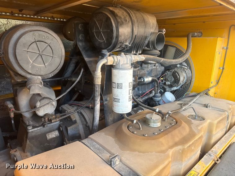 image for item FB8599 1995 Atlas Cooco XAS99JD air compressor