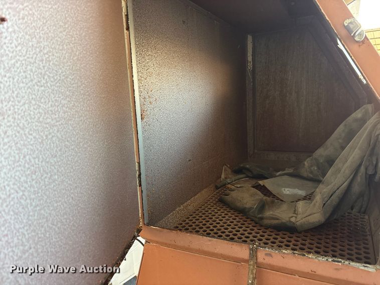 image for item FB8601 Zero 55-300R&DAG 1PH sand blast cabinet