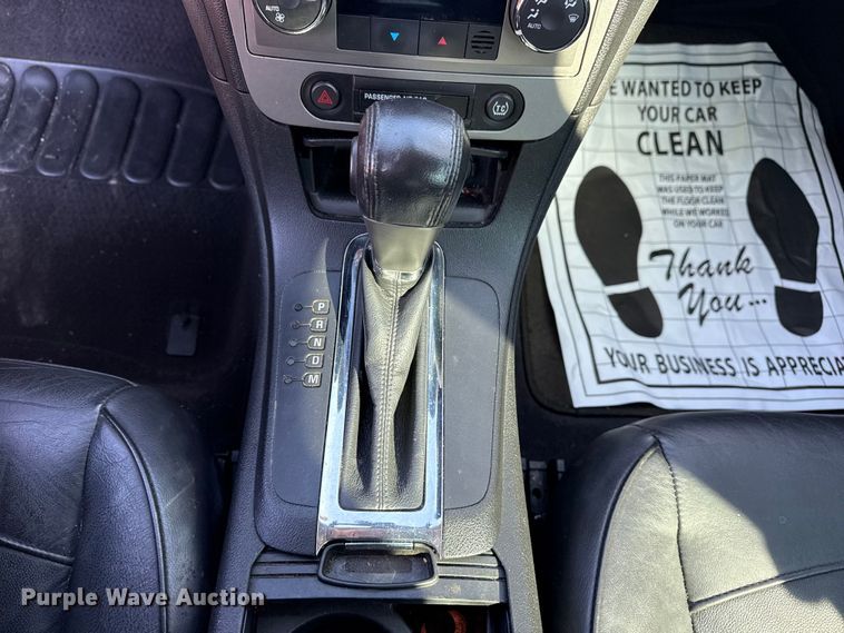 image for item FB8602 2011 Chevrolet Malibu 