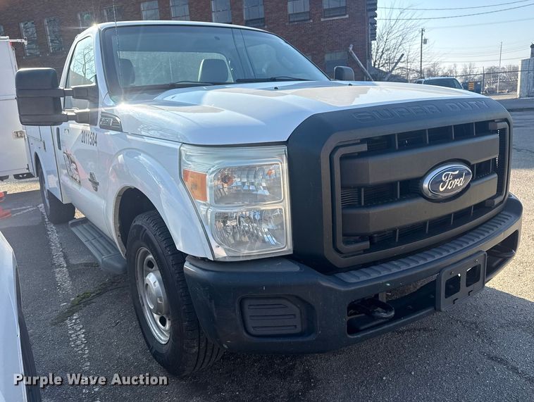 image for item FB8603 2011 Ford F250 Super Duty XLT utility bed pickup truck