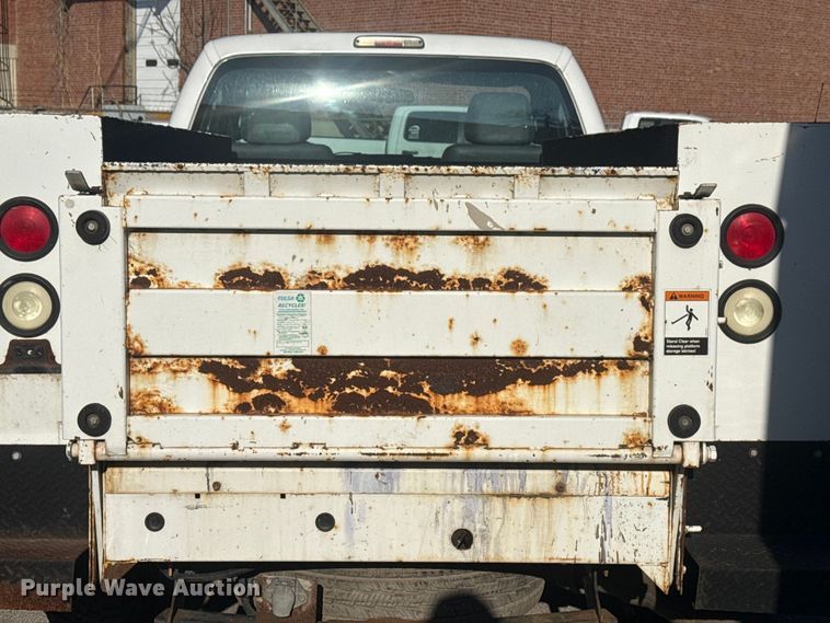 image for item FB8603 2011 Ford F250 Super Duty XLT utility bed pickup truck