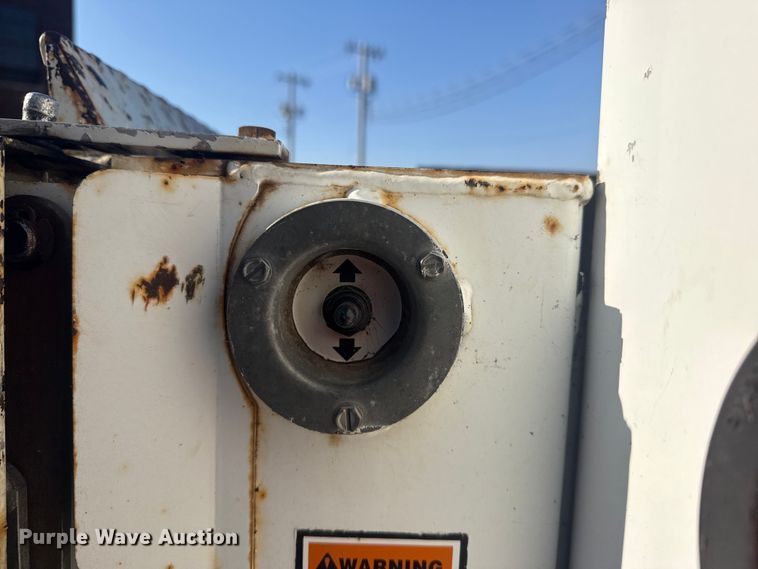 image for item FB8603 2011 Ford F250 Super Duty XLT utility bed pickup truck