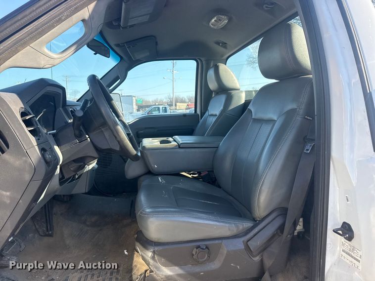 image for item FB8603 2011 Ford F250 Super Duty XLT utility bed pickup truck