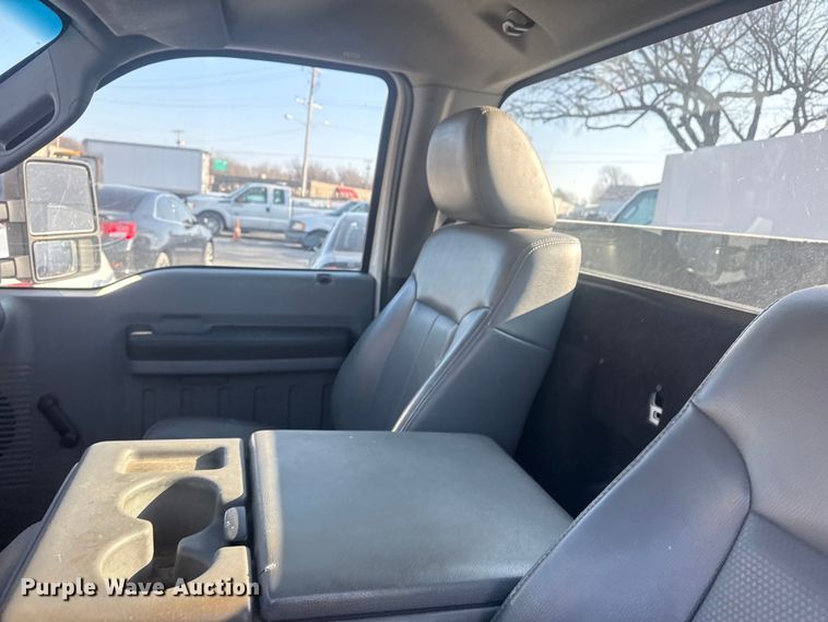 image for item FB8603 2011 Ford F250 Super Duty XLT utility bed pickup truck