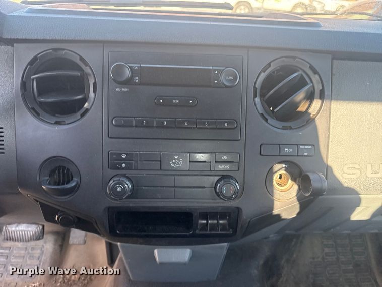 image for item FB8603 2011 Ford F250 Super Duty XLT utility bed pickup truck