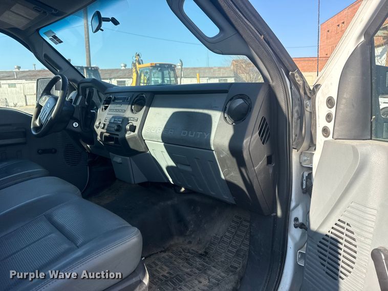 image for item FB8603 2011 Ford F250 Super Duty XLT utility bed pickup truck