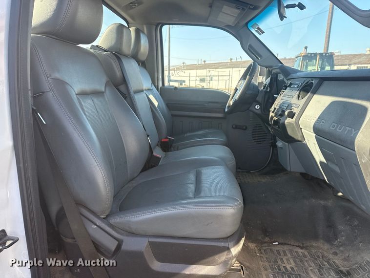 image for item FB8603 2011 Ford F250 Super Duty XLT utility bed pickup truck