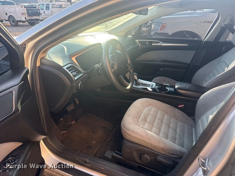 image for item FB8604 2014 Ford Fusion 