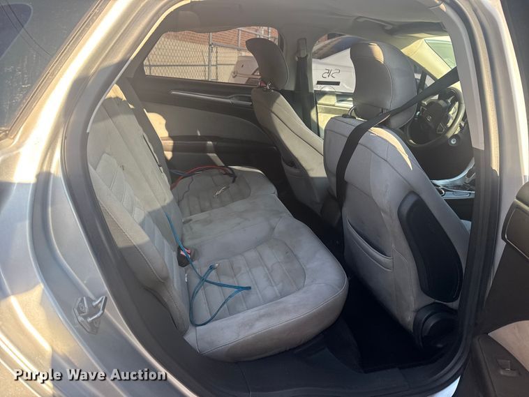 image for item FB8604 2014 Ford Fusion 