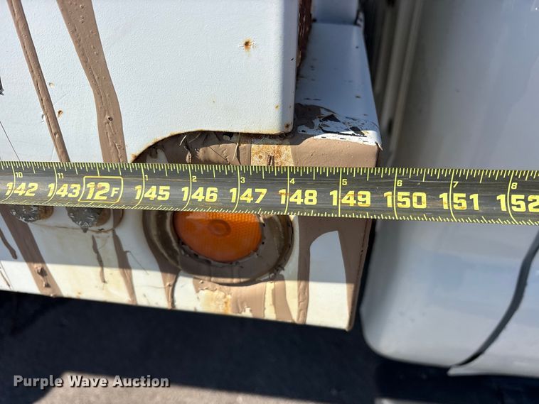 image for item FB8607 2010 Ford F450 Super Duty XL dump truck