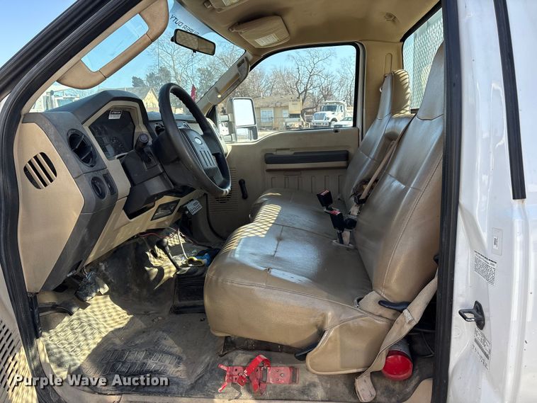 image for item FB8607 2010 Ford F450 Super Duty XL dump truck