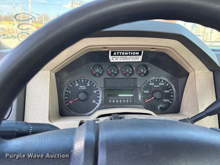 image for item FB8607 2010 Ford F450 Super Duty XL dump truck