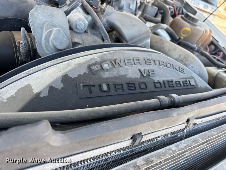 image for item FB8607 2010 Ford F450 Super Duty XL dump truck