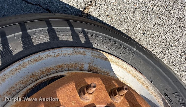 image for item FB8607 2010 Ford F450 Super Duty XL dump truck