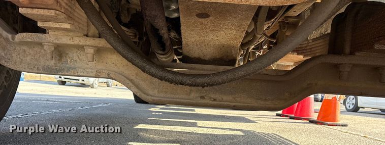 image for item FB8608 1990 International 4900 box truck