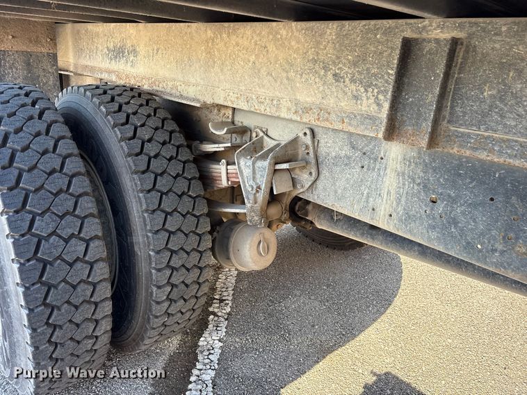 image for item FB8608 1990 International 4900 box truck