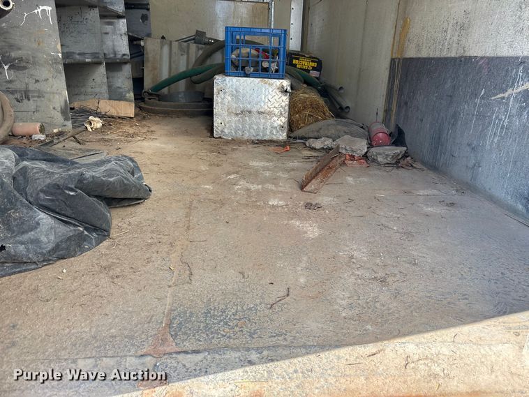 image for item FB8608 1990 International 4900 box truck