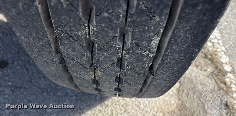 image for item FB8608 1990 International 4900 box truck