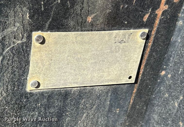 image for item FB8609 2016 Caterpillar 272D skid steer loader