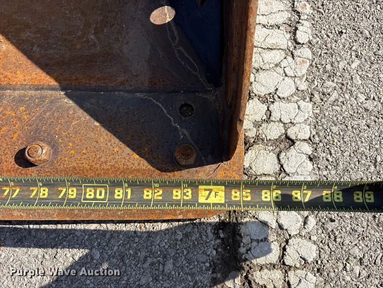 image for item FB8609 2016 Caterpillar 272D skid steer loader