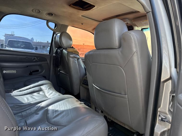 image for item FB8610 2002 GMC Yukon SUV