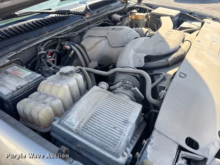 image for item FB8610 2002 GMC Yukon SUV